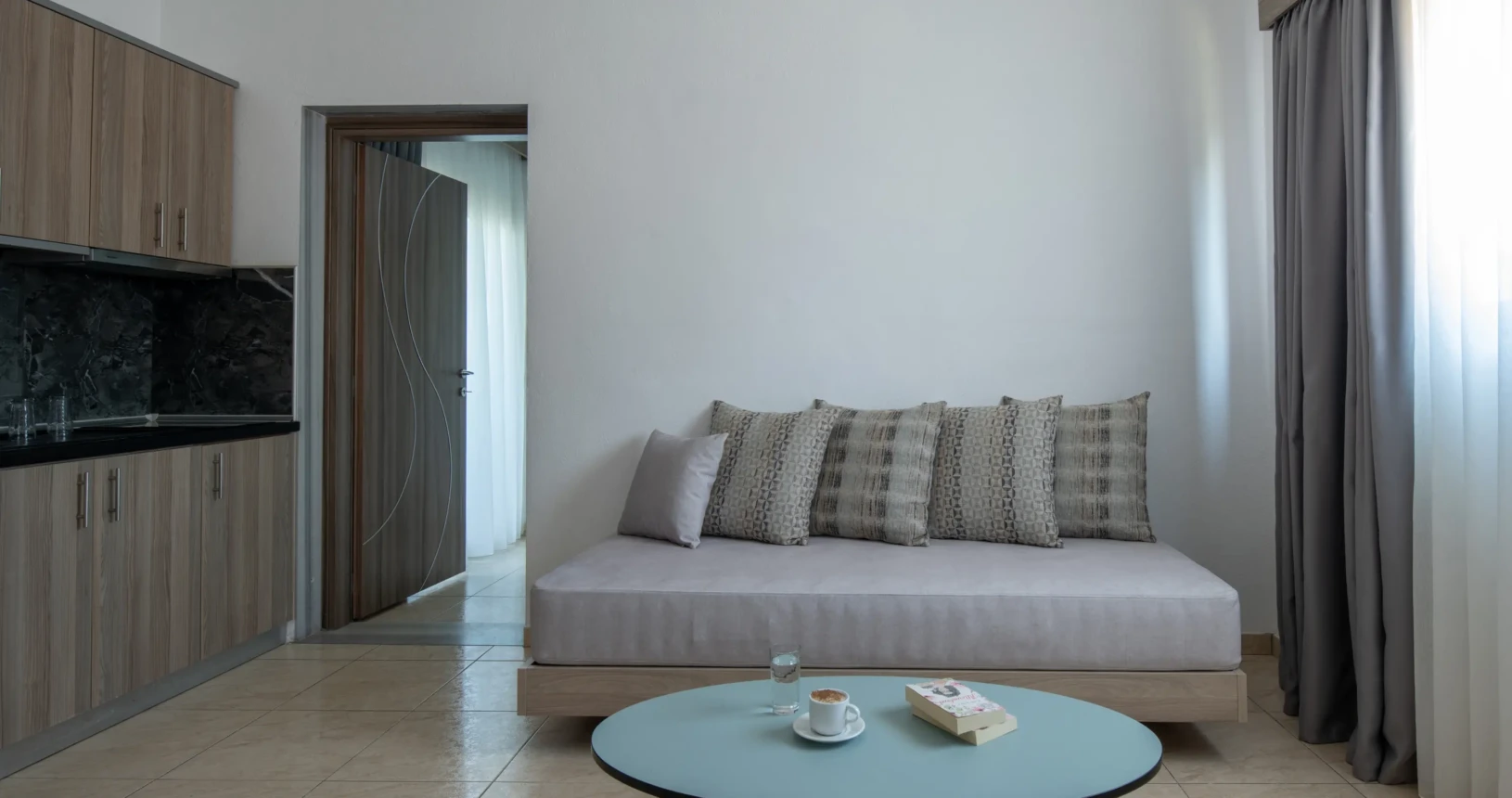 2 Bedroom Suite Plus Living Room 14