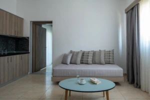 2 Bedroom Suite Plus Living Room 14