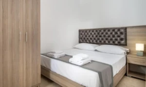 2 Bedroom Suite Plus Living Room 3