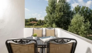 2 Bedroom Suite Plus Living Room 42